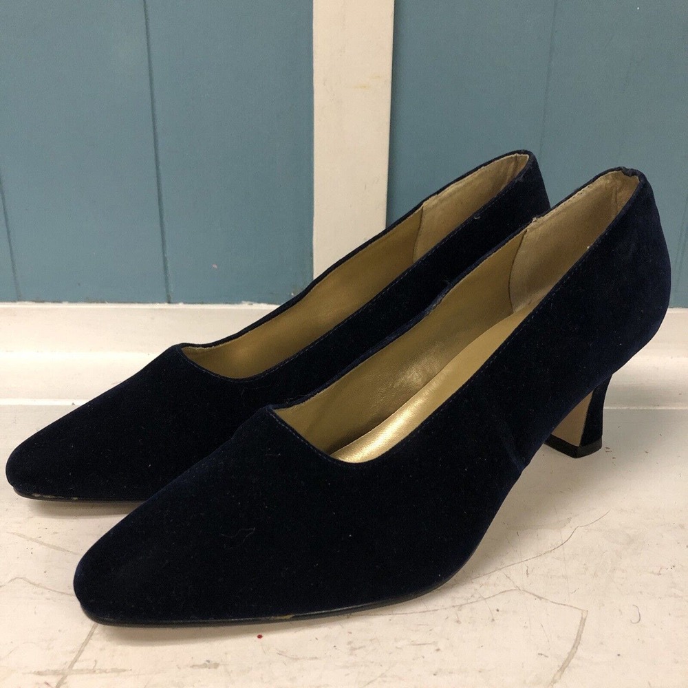 Wild Rose Heels Pumps Velvet Navy Blue‎ Size 10 Slip On Fabric Uppers Heels